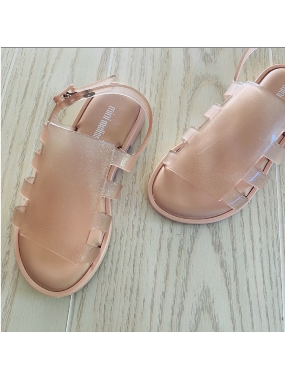 Mini Melissa pink sandals